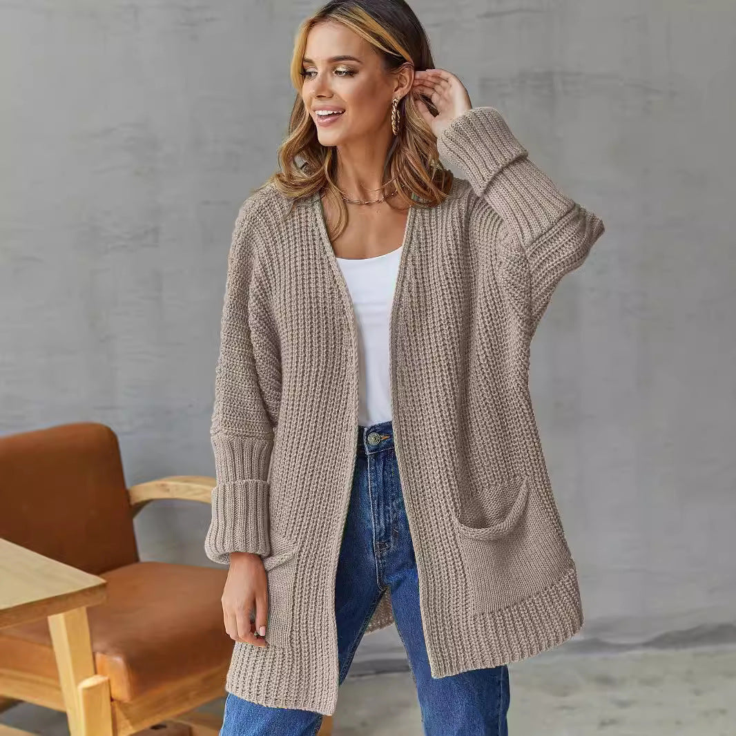 Damen Grobstrickjacke mit tiefem V-Ausschnitt und praktischen Taschen R&B