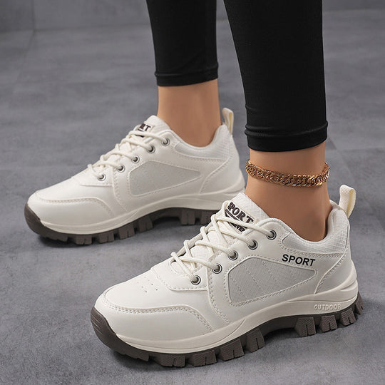 Herren nan robuster Schnür-Freizeitsneaker mit tiefem Stollenprofil, gepolstertem Schaft und praktischer Zuglasche R&B