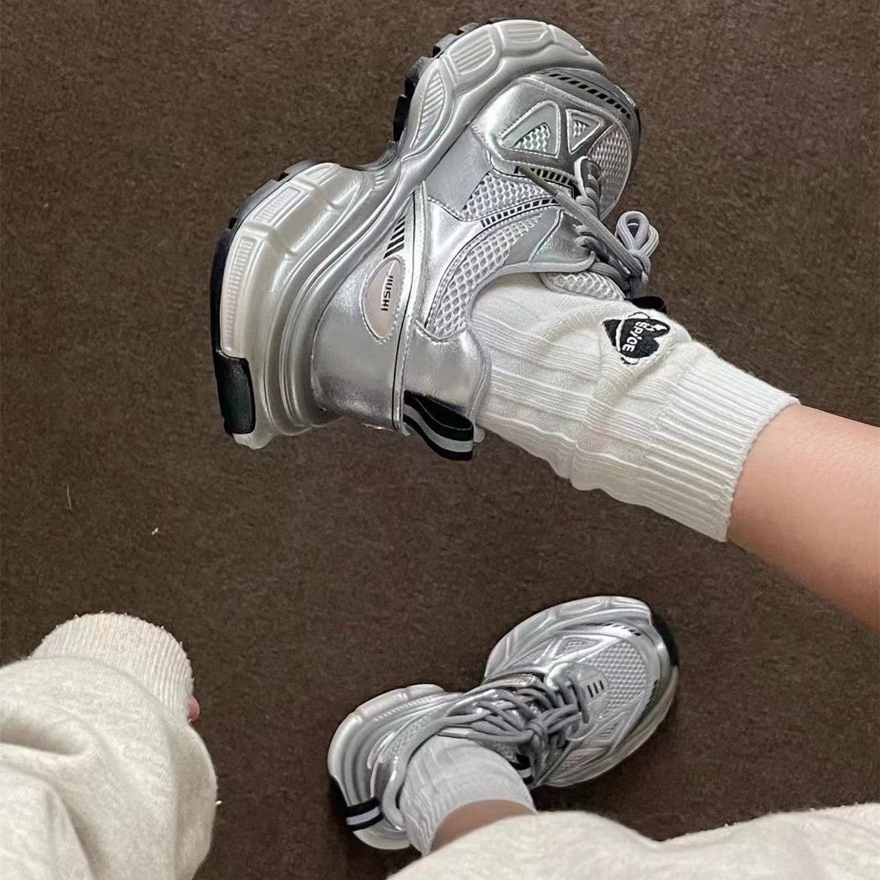 Damen Sportliche Laufschuhe mit atmungsaktiver Mesh-Oberfläche und dämpfender Sohlenkonstruktion R&B