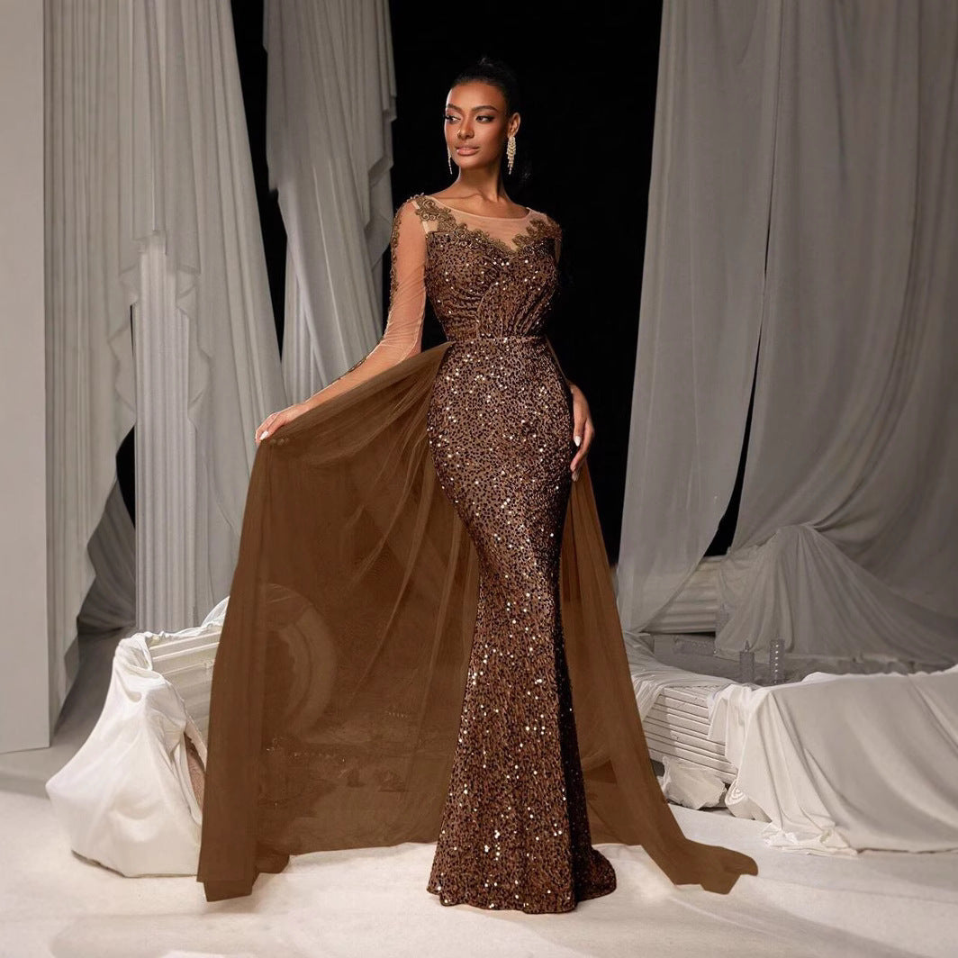 Damen Glamouröses Abendkleid mit schimmerndem Spitzenoberteil und fließendem Tüllumhang R&B