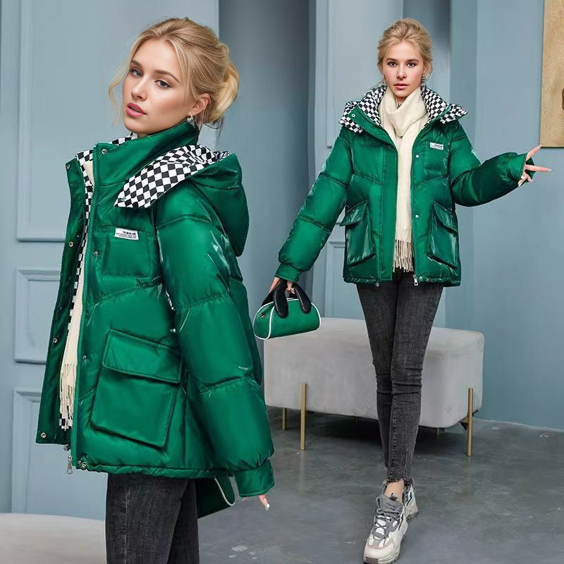 Damen modische glänzende Steppjacke mit hochschließendem Kragen und praktischen Taschen R&B