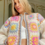 Damen Strickjacke mit buntem Granny-Quadrat-Design und luftigen Ärmeln R&B
