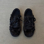 Damen Sportliche Sneaker mit elegantem Samtoberteil und modischen Applikationen R&B