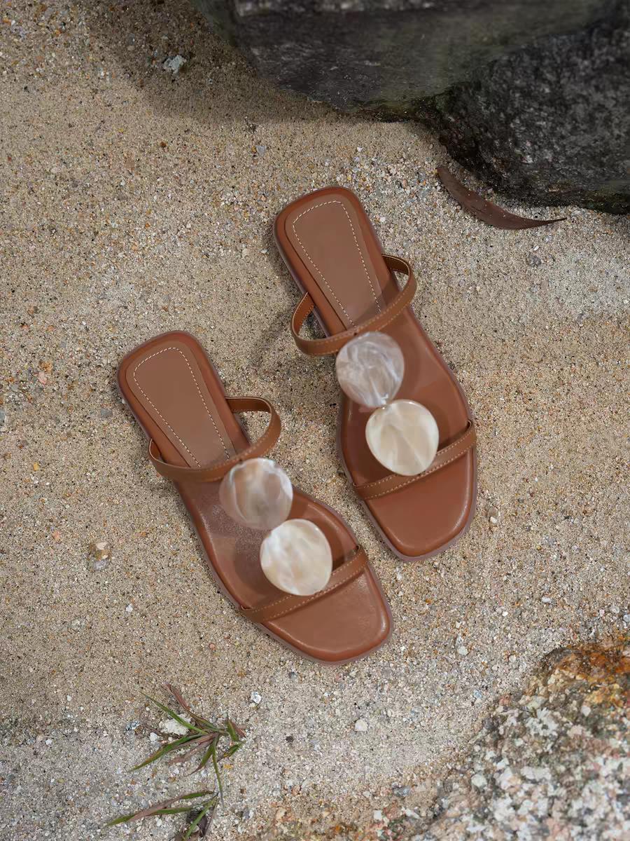 Damen elegante Sandalen mit dekorativen Kunststoffelementen R&B