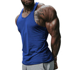 Herren atmungsaktives Fitness Tanktop mit Racerback-Design und körperbetontem Schnitt R&B