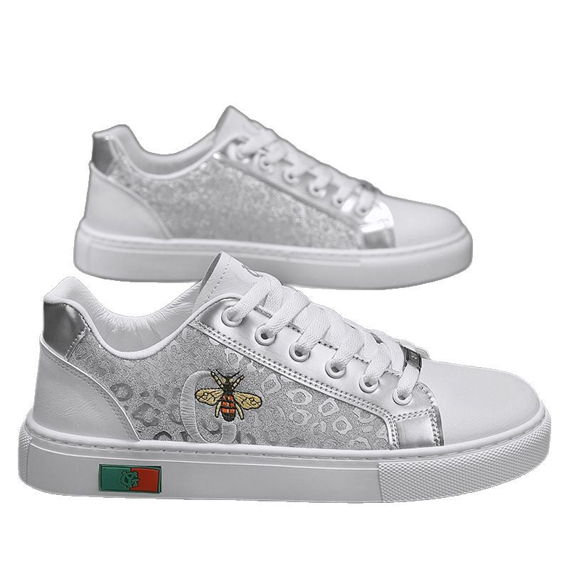Damen Sneaker mit hochwertigem, verziertem Obermaterial und seitlichem Bienenmotiv R&B