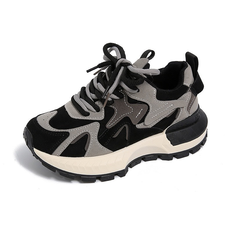 Damen Sportliche Sneakers mit trendigem Design von R&B