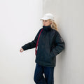 Damen isolierte Funktionsjacke mit hohem Kragen und strategischen Taschen
