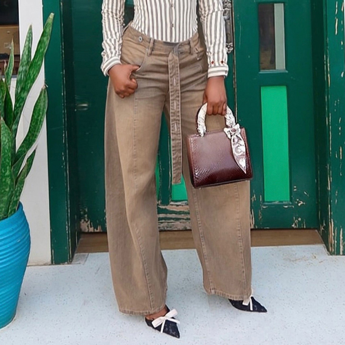 Damen Weite Jeans mit hochelastischem Bund und praktischen Gürtelschlaufen R&B