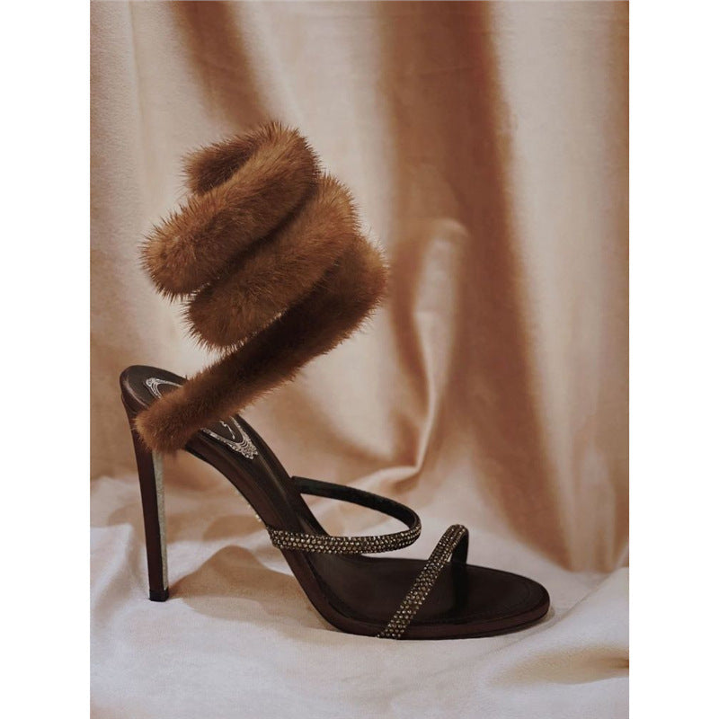 Damen High Heel Sandalen mit glamourösen Riemen und weichem Fellbesatz R&B