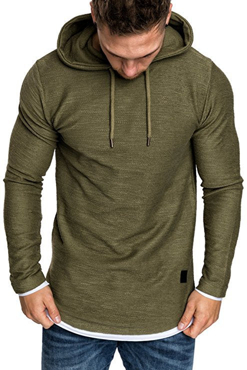 Herren Langarm Kapuzenpullover mit sportlichem Schnitt und feiner Struktur