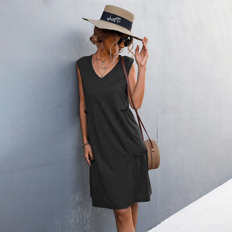 Damen Freizeitdress mit lockerem V-Ausschnitt und Rüschenkanten R&B