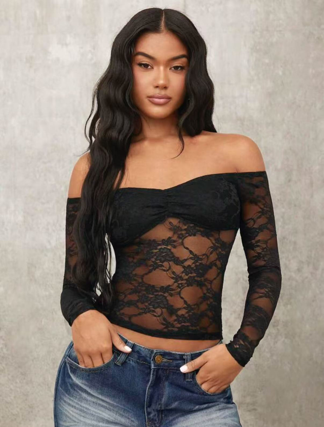 Damen Off-Shoulder Spitzenoberteil mit langen Ärmeln und romantischen Details R&B
