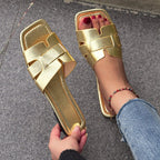 Damen Komfortable Zehensandalen mit modischem Schnitt und dekorativen Riemen R&B