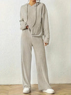 Damen lässiges Strickset mit weichem Hoodie und weiten Hosen