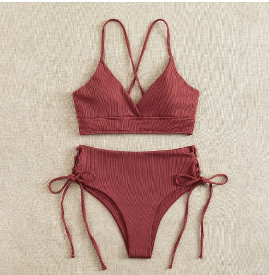 Damen Hochgeschnittener Bikini mit verstellbaren Trägern R&B