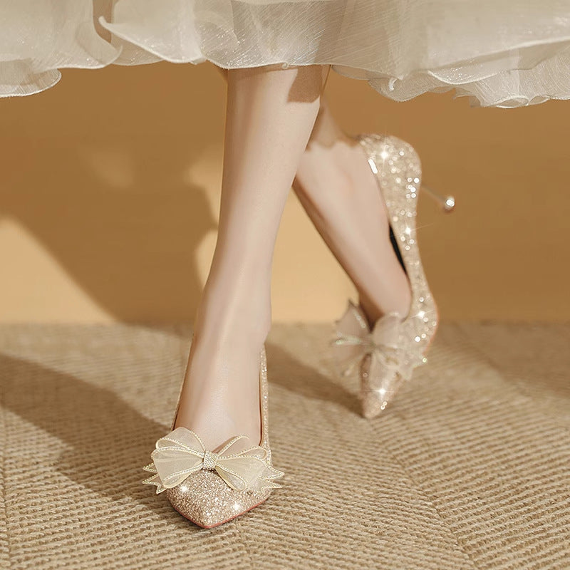 Damen Glamouröse Spitzen-Pumps mit glitzernden Akzenten und zierlichem Absatz R&B