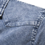 Herren Denim Hemdbluse mit zwei Brusttaschen und geschmackvollen Stickereien