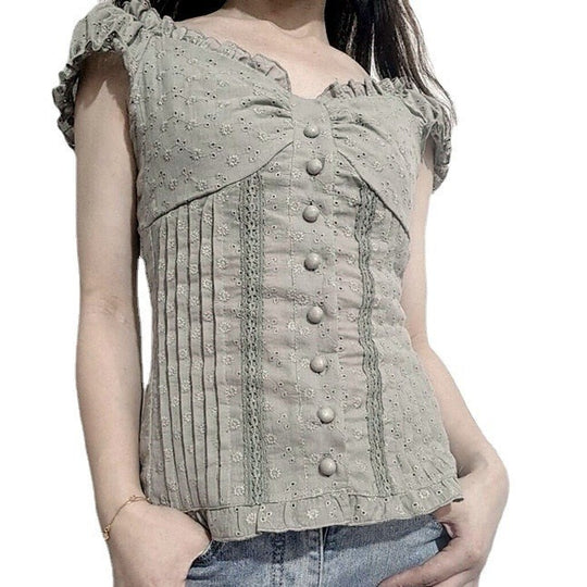 Damenbluse mit romantischem Rüschendesign und dekorativen Knopfdetails R&B