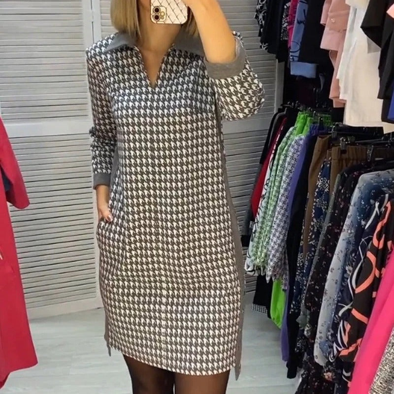 Damen nan knielanges Strickkleid mit Hahnentritt, Polokragen und seitlichen Eingrifftaschen R&B