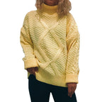 Damen Grobstrickpullover mit modischem Zopfmuster und hohem Kragen R&B