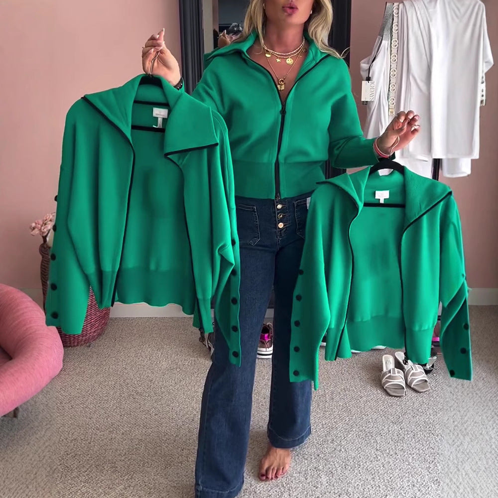 Damen nan kurze Kapuzen-Strickzipjacke mit breitem Rippbund und Zierknöpfen an Ärmeln R&B