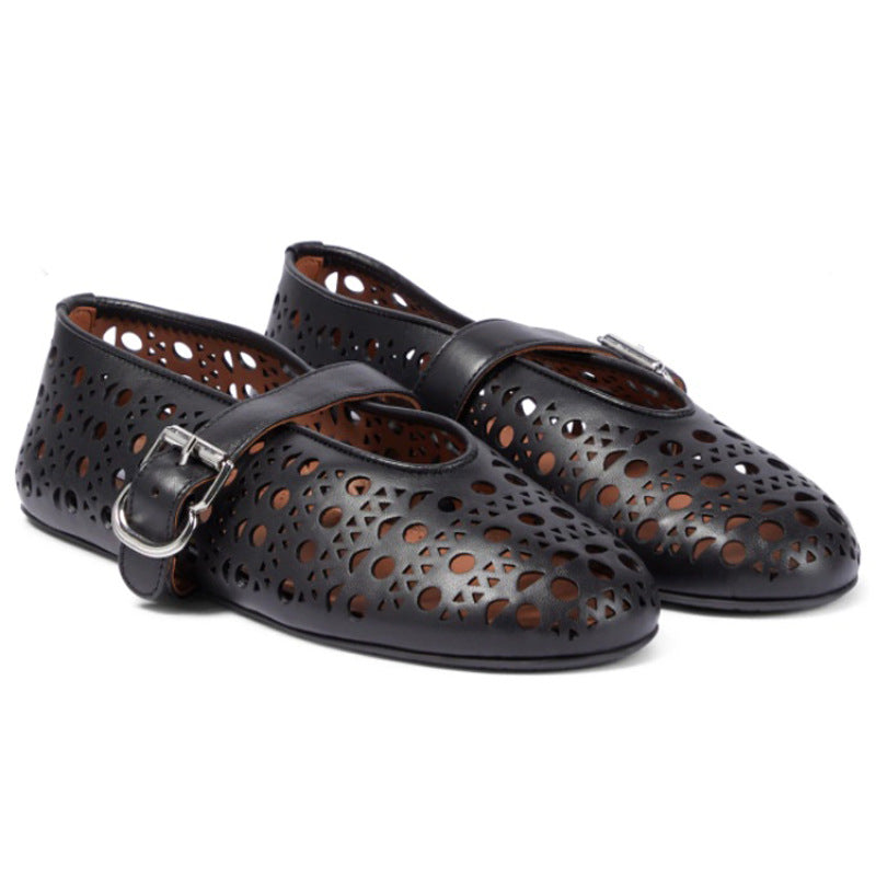 Damen Modische Slipper mit dekorativem Lochmuster