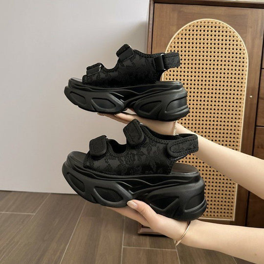 Damen Glamouröse Plateau-Sandalen mit verstellbaren Riemen und funkelnden Applikationen R&B