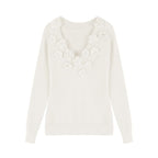 R&B | Strickbluse mit Blumen-details V-ausschnitt und Feminine Passform Elegant und Sophisticated