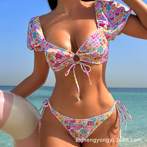 Damen Bikinikostüm mit Rüschenärmeln und modischem Cut-Out R&B