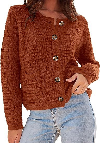 Damen Strickjacke mit dekorativen Knöpfen und praktischen Taschen R&B