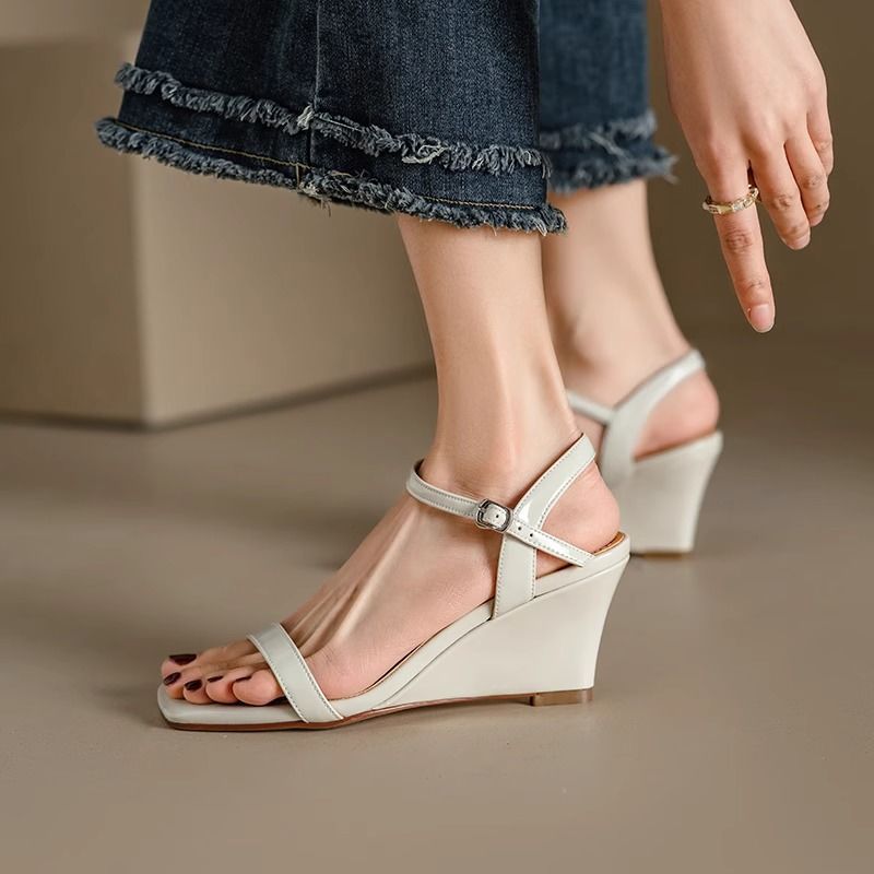 Damen Wedgesandalen mit elegantem Fersenriemen und hohem Absatz R&B