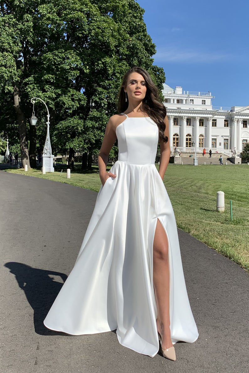 Damen Abendkleid mit raffiniertem Beinschlitz und schmalen Trägern R&B