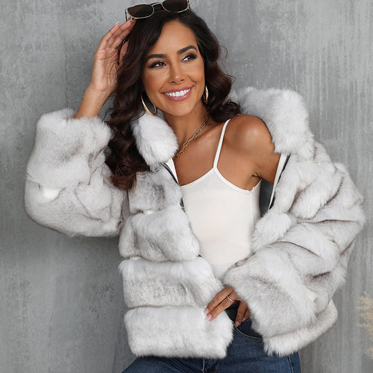 Damen Modische Kunstpelzjacke mit voluminösem Kragen und weich gepolsterten Ärmeln R&B