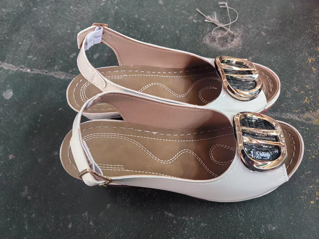 Damen Slingback-Pantoletten mit stilvollem Metallic-Detail und komfortablem Absatz R&B