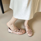 Damen Ballerina mit verstellbarem Riemen und dekorativem Schleifendetail