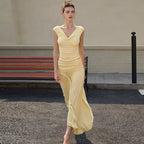 Damen Fließendes Maxikleid mit Raffungen und V-Ausschnitt R&B