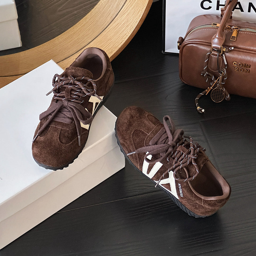 Damen Sportliche Sneakers mit atmungsaktiver Obermaterialkombination und rutschfester Laufsohle R&B