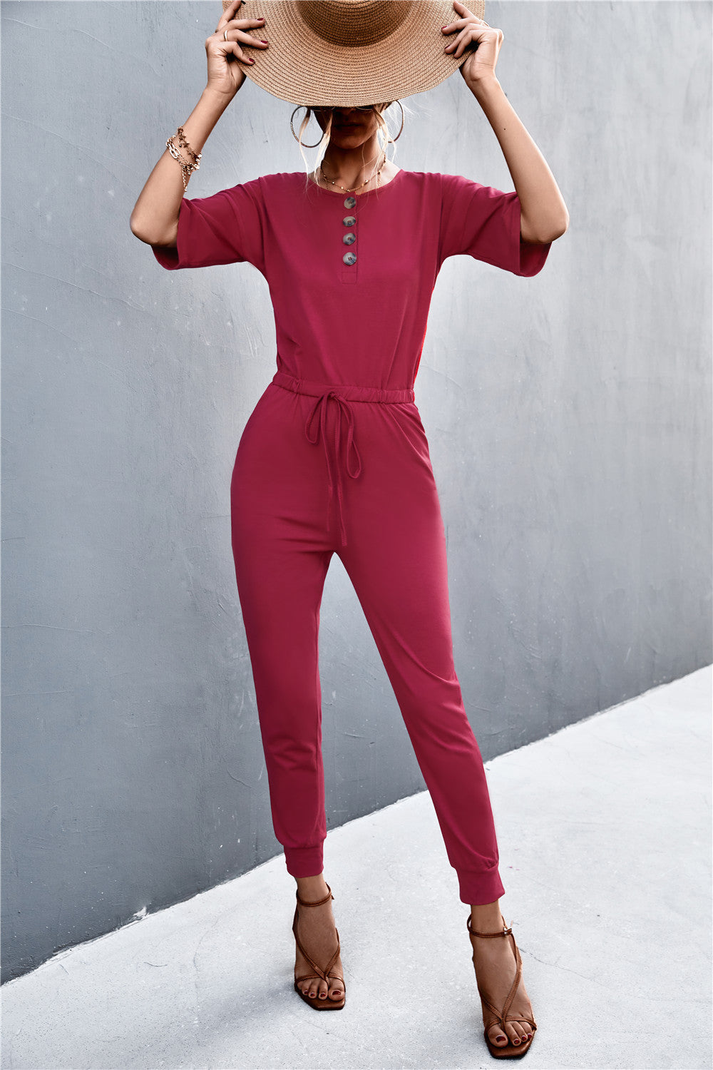 Damen Jumpsuit mit elegantem V-Ausschnitt und praktischen Taschen R&B