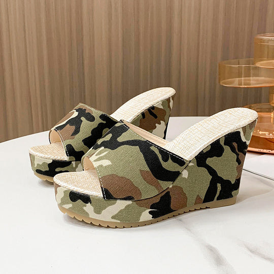 Damen Wedge-Sandalen mit floralem Muster und bequemer Fußbettgestaltung R&B