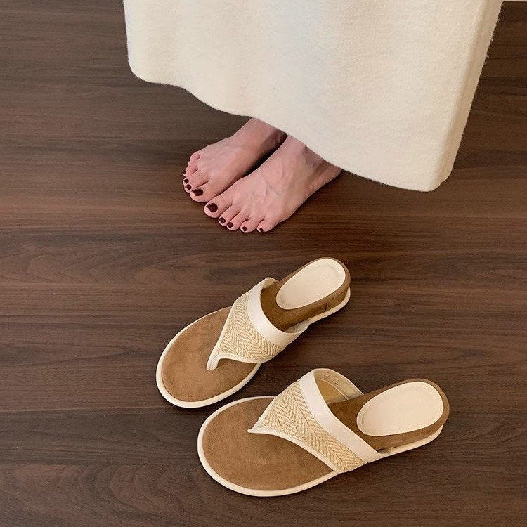 Damen elegante Riemchen-Pantoletten mit gewR&Btem Detail und komfortablem Fußbett R&B