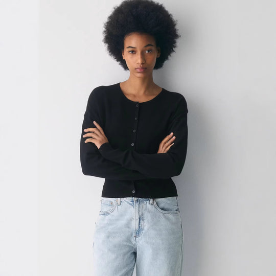 Damen Cropped Strickjacke mit Knopfleiste und Rippstrick R&B