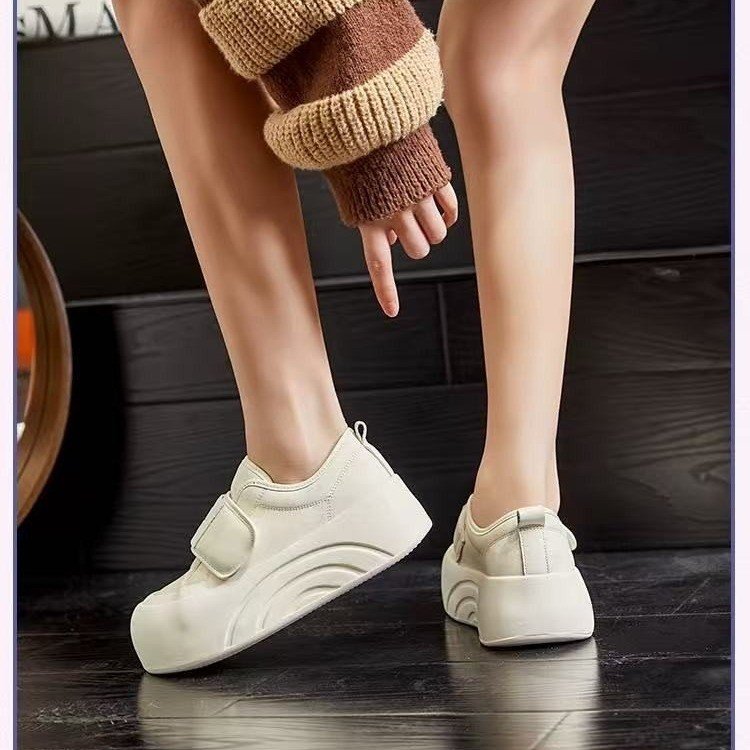Damen Modische Sneaker mit innovativem Klettverschluss und ergonomischer Sohle R&B