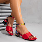 Damen elegante Riemchen-Sandalen mit floralem Design und stabilem Blockabsatz R&B