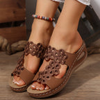 Damen Wedge-Sandalen mit floralem Design und komfortabler Fußbettung R&B