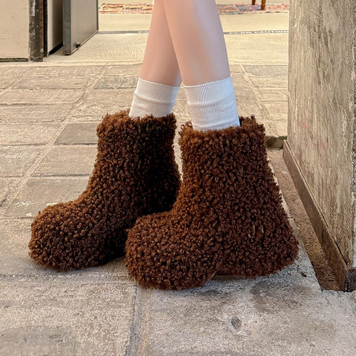 Damen Furry Boots im modernen Design R&B