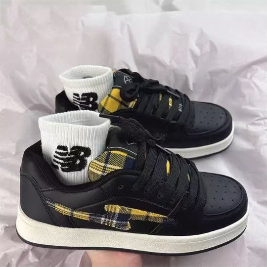 Damen modische Sneakers mit grafischem Design und atmungsaktiver Oberflächenstruktur R&B