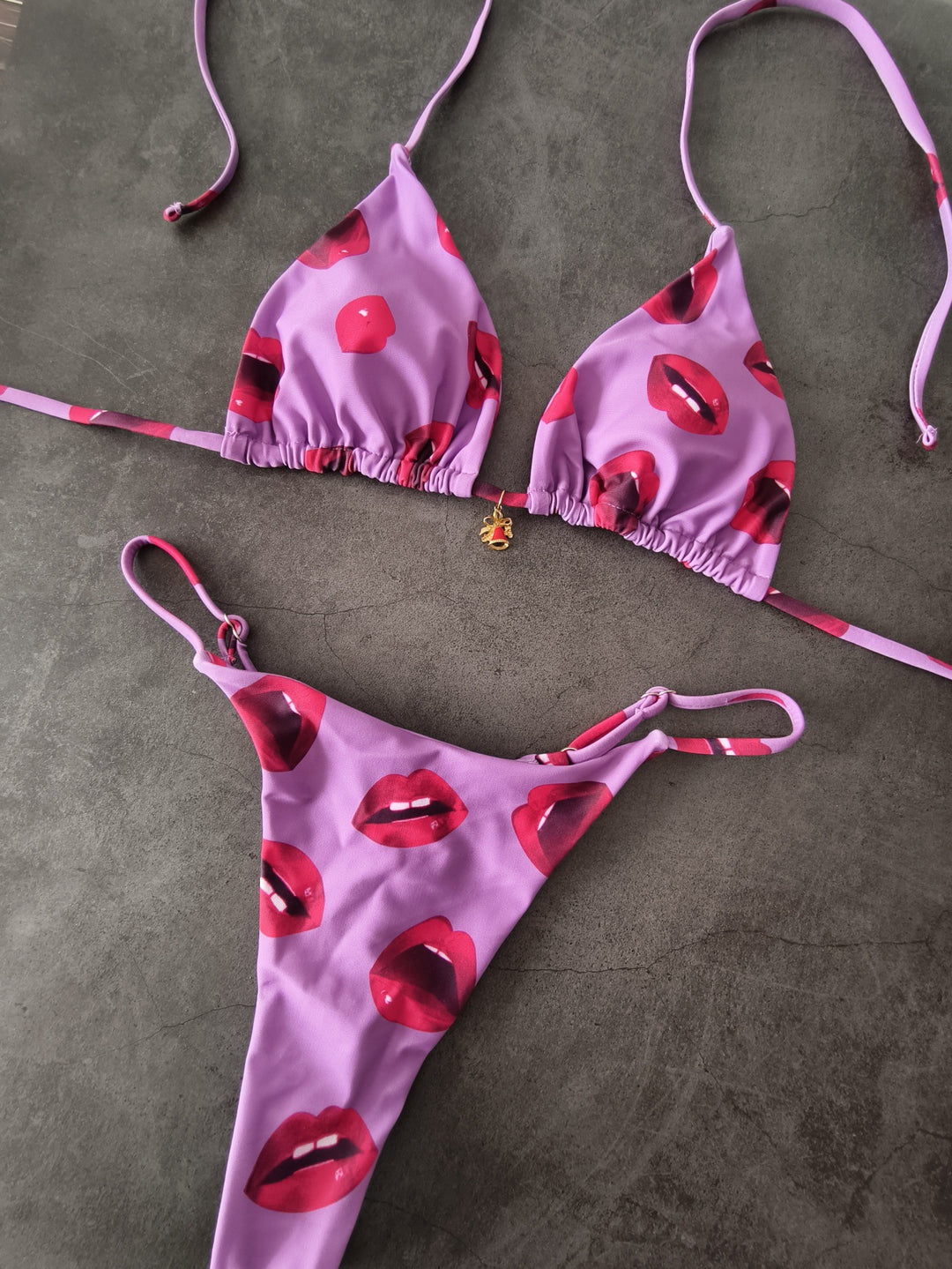 Damen Bikini-Set mit verstellbarem Triangel-Oberteil und hoch geschnittenen Hüftbund R&B