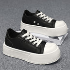 Damen modische Plattform-Sneaker mit lackiertem Obermaterial und klassischem Schnürsystem