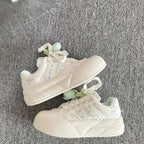 Damen Sneakers mit elegantem Rüschen-Design und gepolsterter Sohle R&B